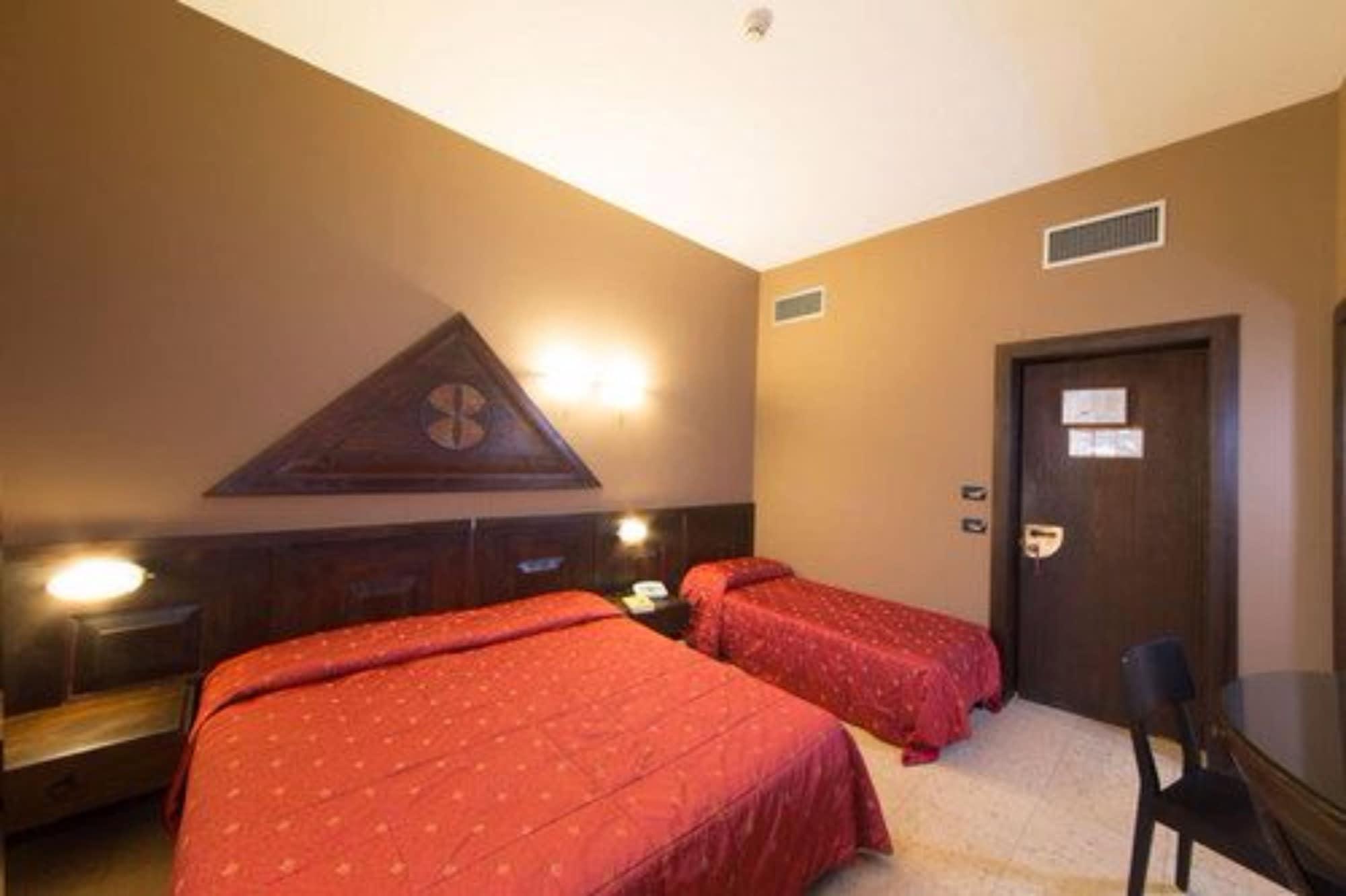 Hotel La Pauel Σιρμιόνε Εξωτερικό φωτογραφία