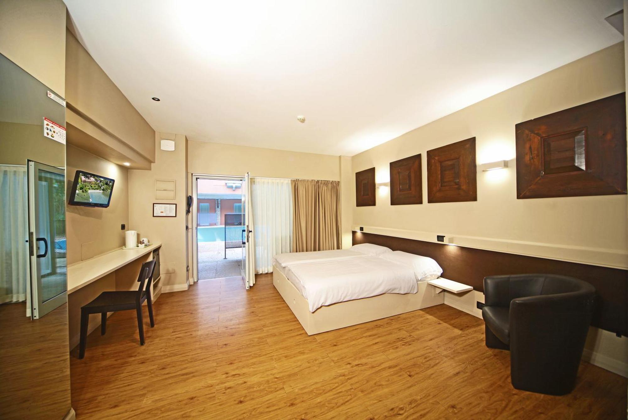 Hotel La Pauel Σιρμιόνε Εξωτερικό φωτογραφία