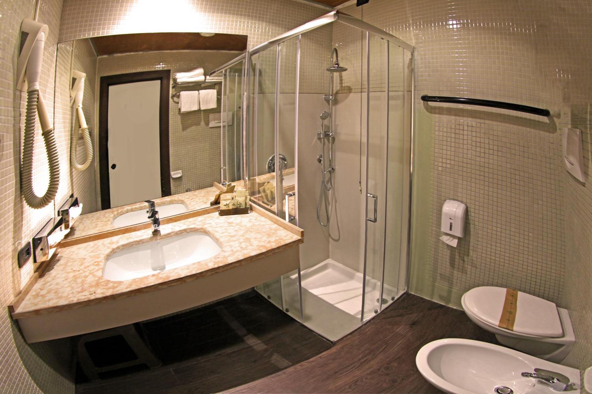 Hotel La Pauel Σιρμιόνε Εξωτερικό φωτογραφία